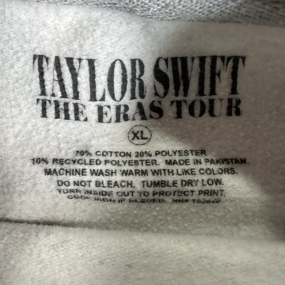 Official Taylor Swift The Eras Tour Dates 2023 Sweatshirt Women's Size XL Gray - Picture 5 of 8